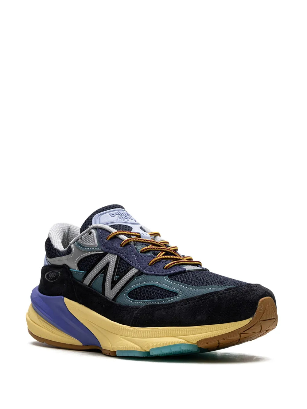 New Balance 990 V6