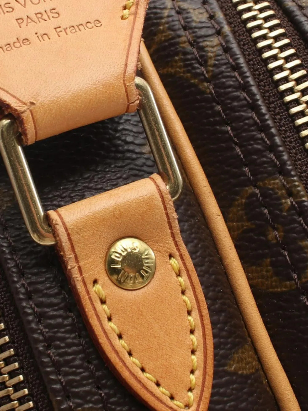 Pre-OwnedLouis Vuitton Pre-Owned2002 Reporter PM handbag